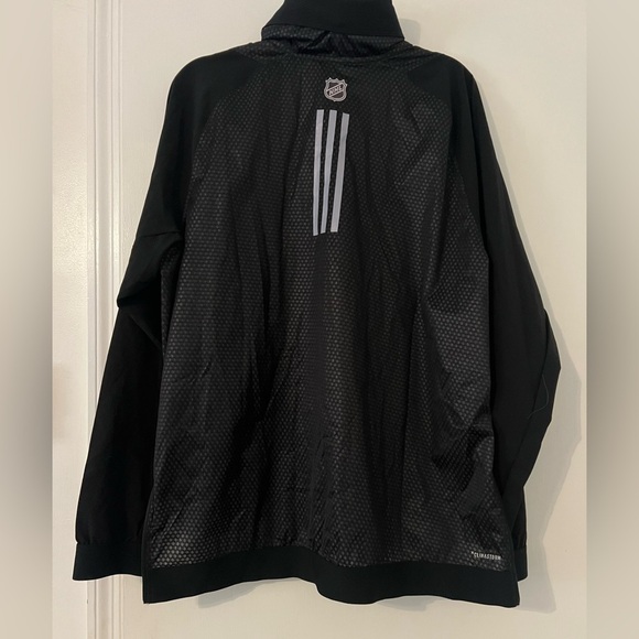 NHL Adidas quarter zip with hidden hood. Climastorm size XL (G100) - Picture 9 of 14